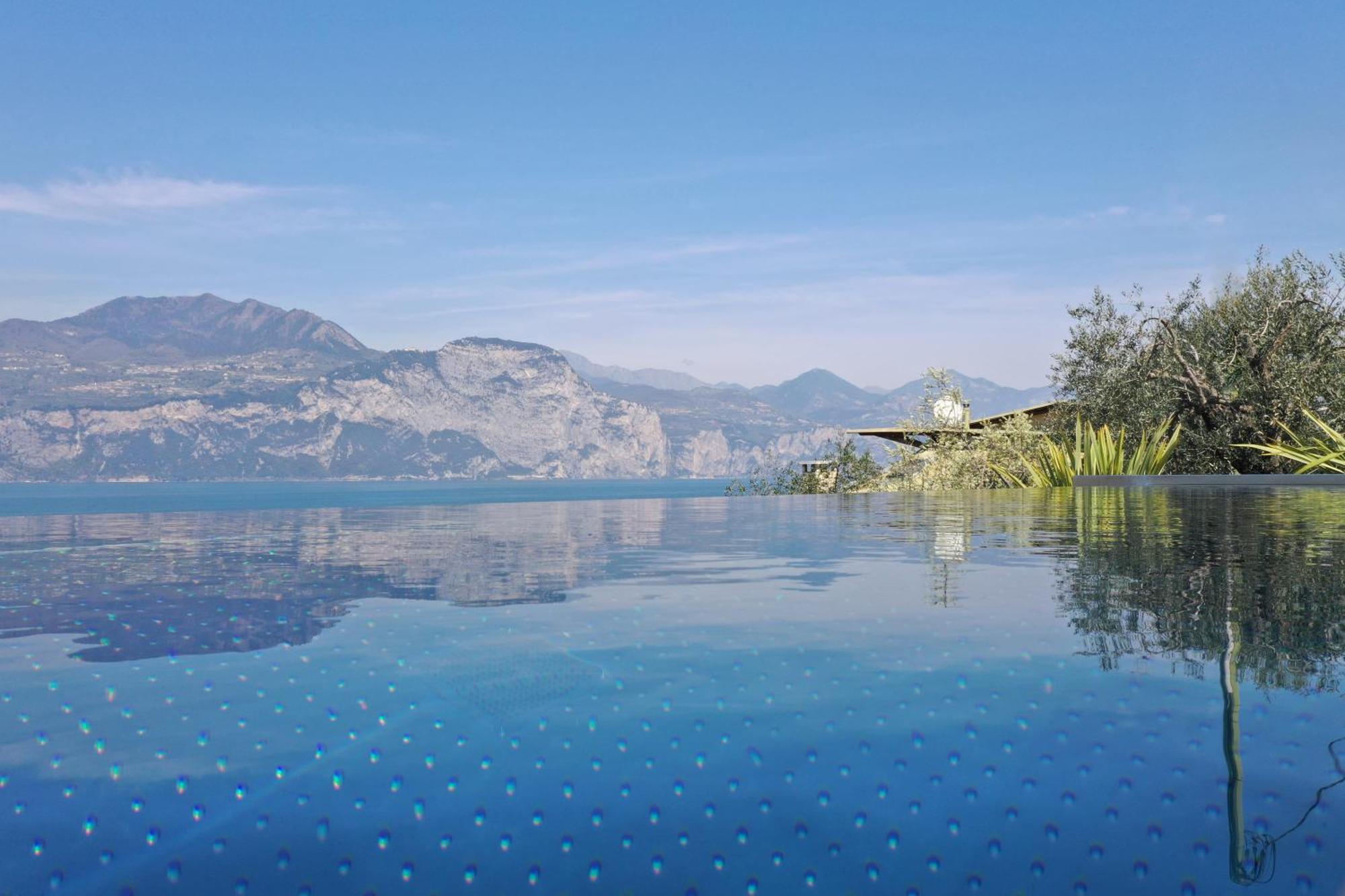 Sunset Residence Brenzone sul Garda Bagian luar foto