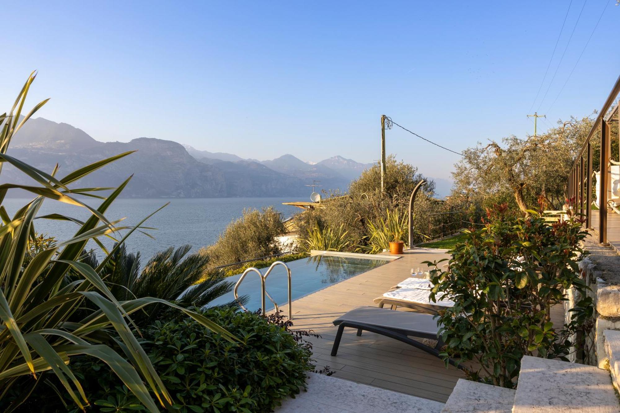 Sunset Residence Brenzone sul Garda Bagian luar foto