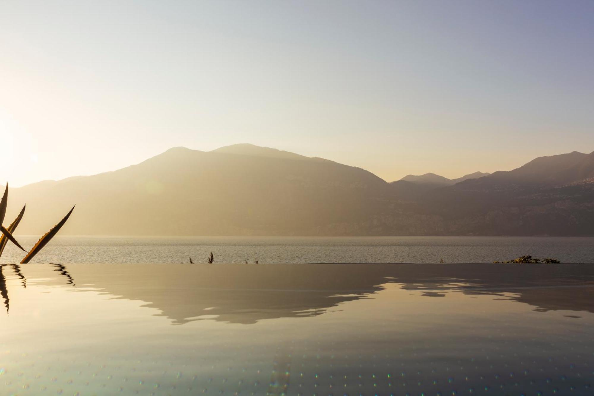 Sunset Residence Brenzone sul Garda Bagian luar foto